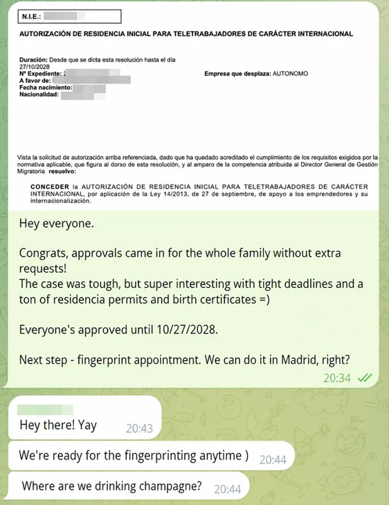 Screenshot of a client's WhatsApp conversation with EspañaGo about their Spain visa